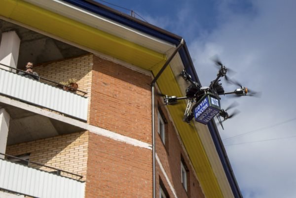 Rusia estrena su flamante drone postal de 20000 euros I Planet Drone